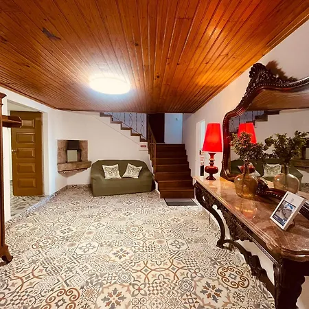 Aroucanatur, Casa De Montanha 度假居 *