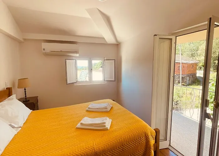 Aroucanatur, Casa De Montanha Nyaraló *